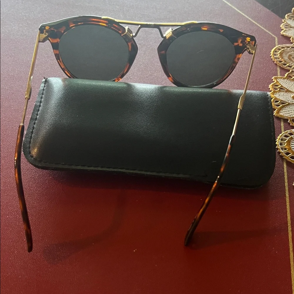 Chic Tortoise and Gold Sunglasses
